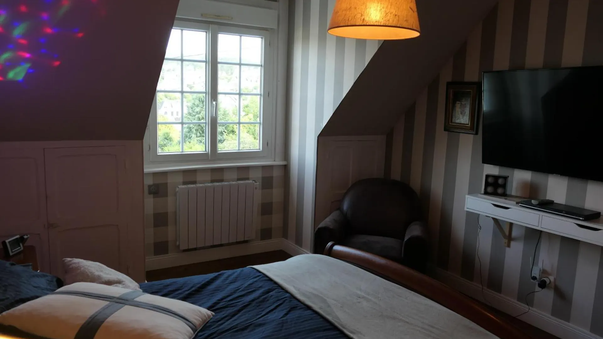 Maison 3 Chambres Spa Centre Morgat, Les Plages Et Les Restaurants A Pied Crozon 0*,  France